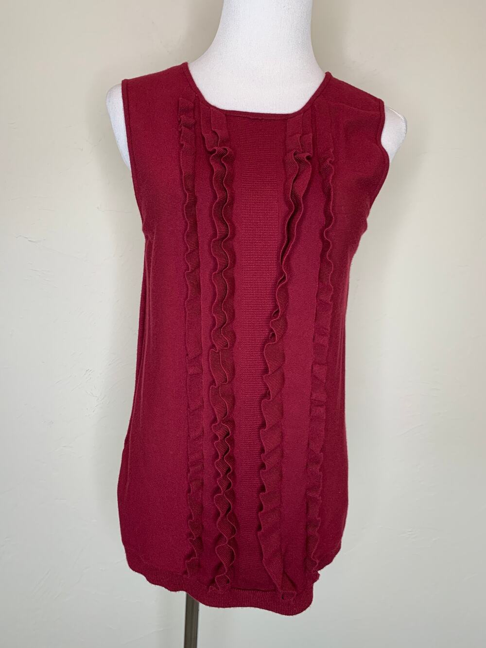 LOFT Sweater Shell Ruffle Front Size Medium Petite Sleeveless